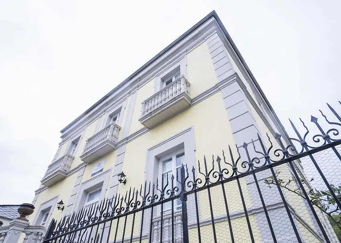 酒店 Hotel Triacastela 2*